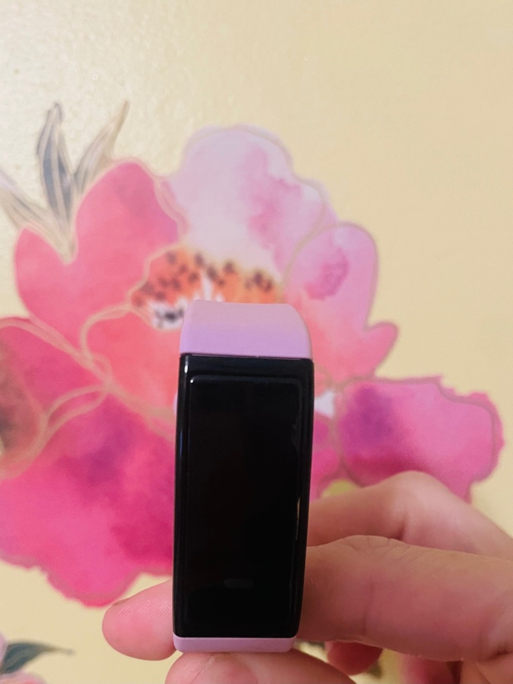 ✨ BRAND NEW Fitbit in Vibrant Fuchsia - Never Worn! ✨